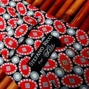 EUC STEFANO RICCI for DeLISI Red, Black & White Geometric Oval 100% Silk Tie